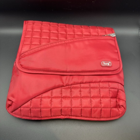 Lug Crossbody Purse‎ Candy Red Adjustable Strap Quilted Medium Bag Travel Casual - Picture 3 of 7